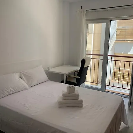 Apartment Piso De 3 Dormitorios Cerca De La Playa Y Del Recinto Ferial *
