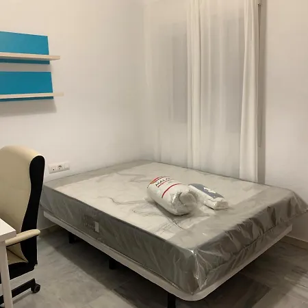 Apartment Piso De 3 Dormitorios Cerca De La Playa Y Del Recinto Ferial *