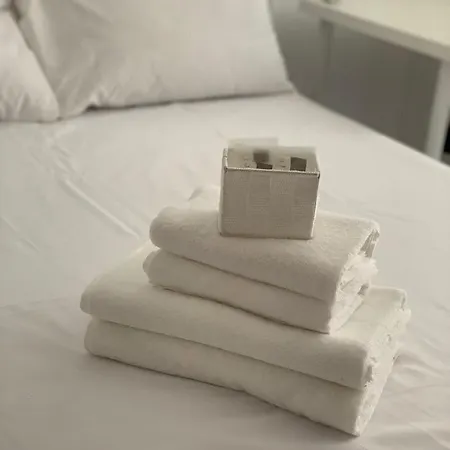 Piso De 3 Dormitorios Cerca De La Playa Y Del Recinto Ferial Appartement Málaga